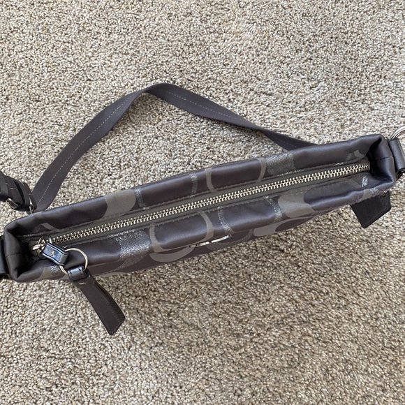 Coach Signature Crossbody Bag - Picture 12 of 16